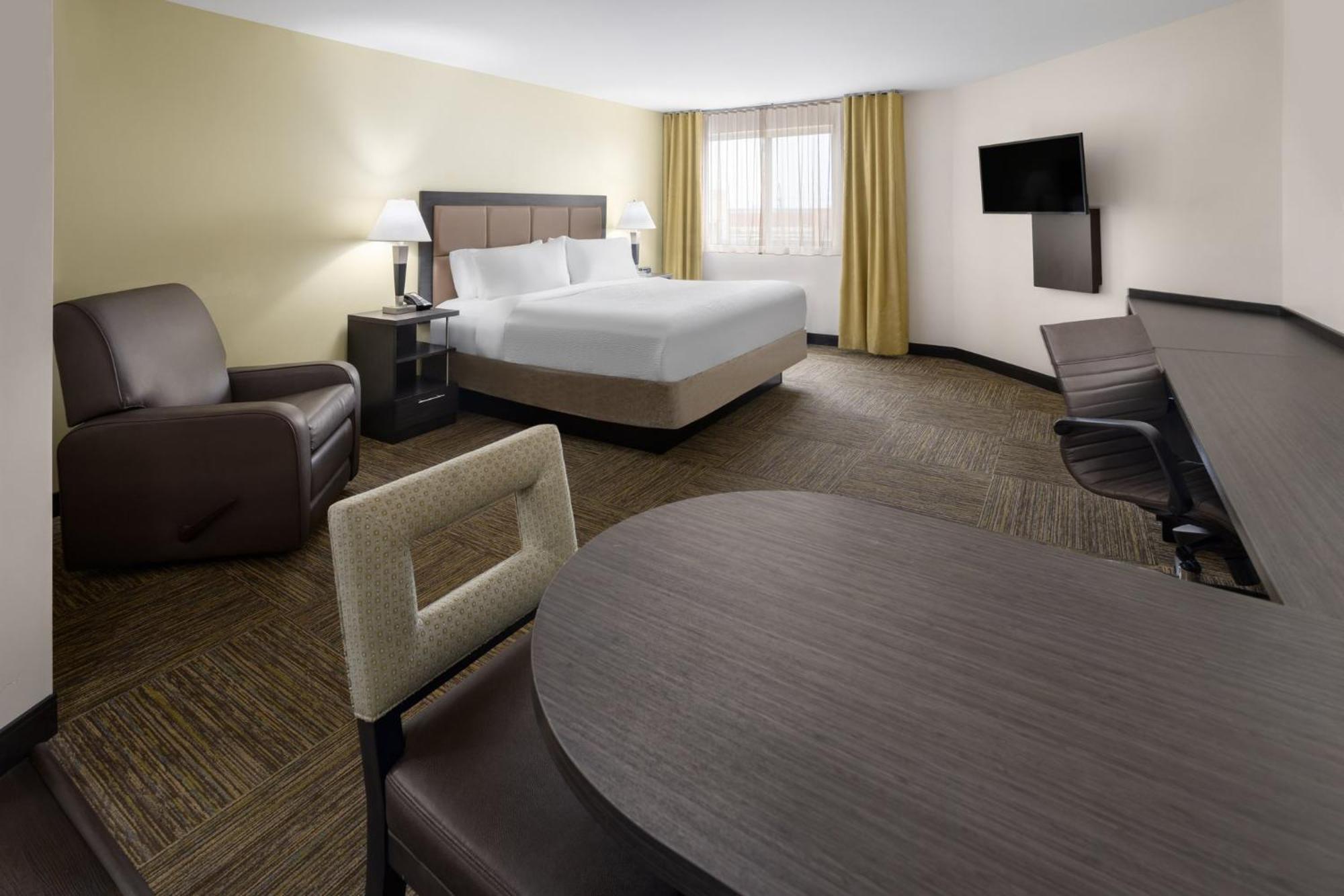 Candlewood Suites Philadelphia - Airport Area By Ihg Chester Ngoại thất bức ảnh