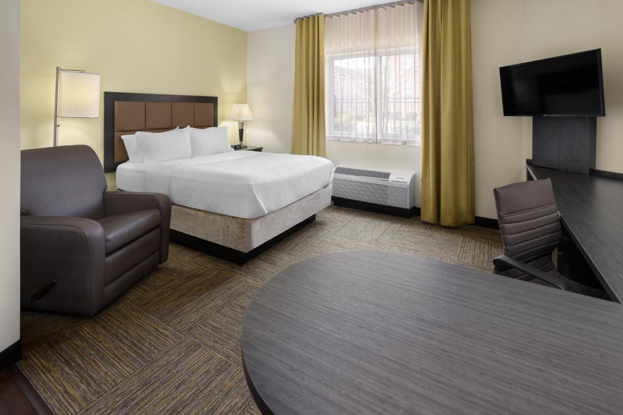 Candlewood Suites Philadelphia - Airport Area By Ihg Chester Ngoại thất bức ảnh